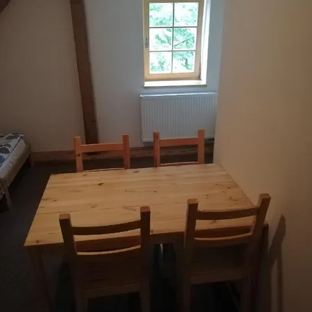 Chalupa U Stoleté Lípy šléglov Nyaraló